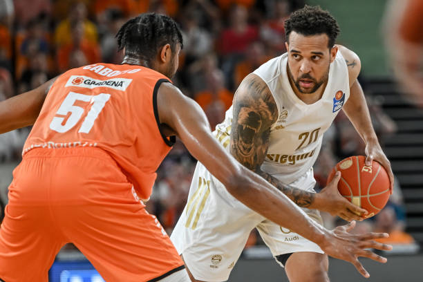 国足主场氛 国足主场氛