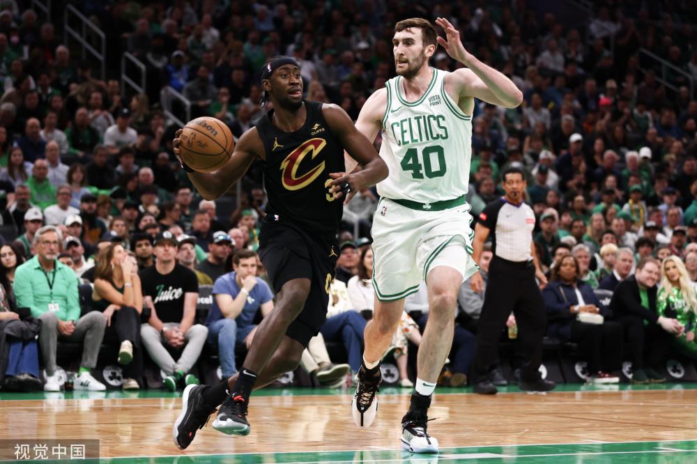 而是一个伟 而是一个伟